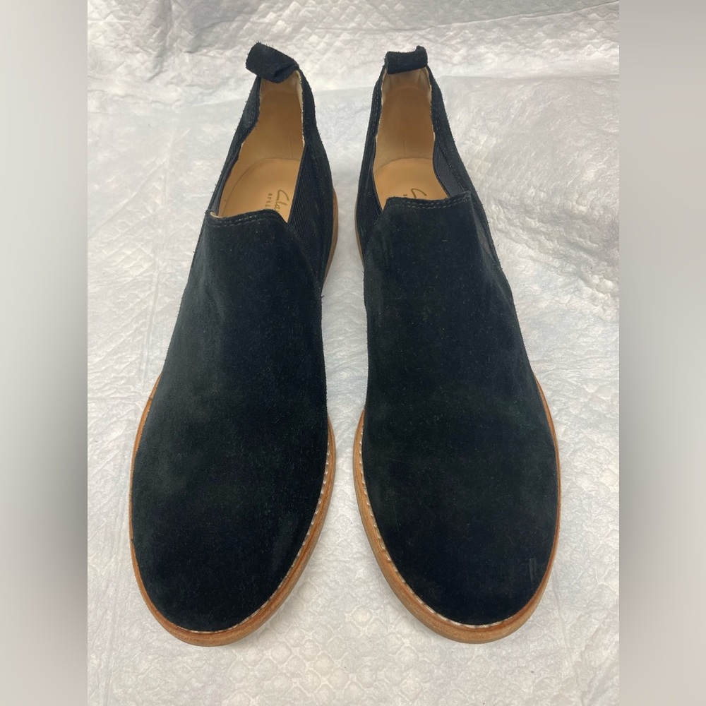 Clarks artisan women black shoes, size 8, excellent condition